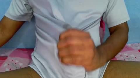 Snapshot of shy_eyes_ chatting on February 2025 03:04:02 AM shyeyes online show from February 2025 03:04:02 AM