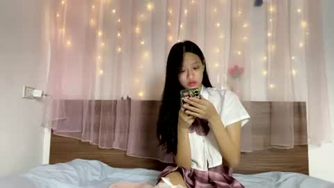 Snapshot of shy_pink_doll chatting on June 2026 04:11:02 PM shy_pink_doll online show from June 2026 04:11:02 PM