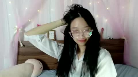 Snapshot of shy_pink_doll chatting on July 2026 03:43:01 PM shy_pink_doll online show from July 2026 03:43:01 PM