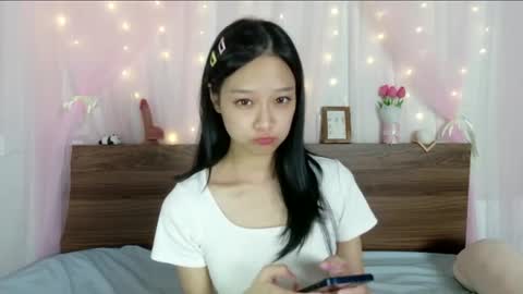 Snapshot of shy_pink_doll chatting on August 2026 01:20:01 AM shy_pink_doll online show from August 2026 01:20:01 AM