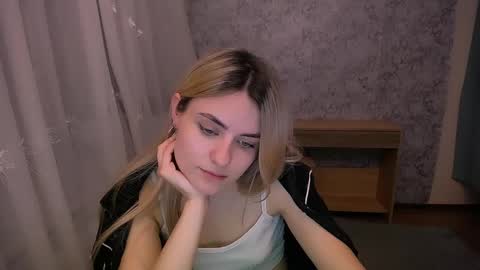shy_sabrina_ online show from March 2025 05:29:01 PM