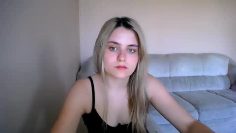 shy_sabrina_ online show from May 2026 02:22:02 PM