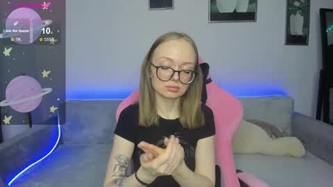 Melissa online show from February 2025 08:05:01 PM