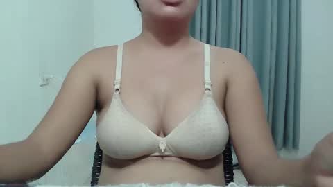 shy_thea online show from November 2025 03:14:02 PM