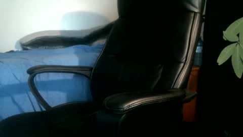 Snapshot of shyboyhugecum2020 chatting on May 2026 02:52:01 AM shyboyhugecum2020 online show from May 2026 02:52:01 AM
