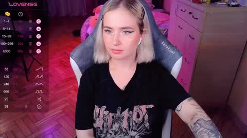 Effie online show from December 2024 05:29:02 PM