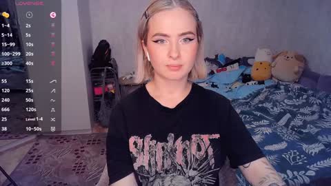 Effie online show from February 2025 05:31:01 PM