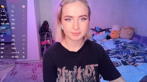 Effie online show from February 2025 12:33:01 AM