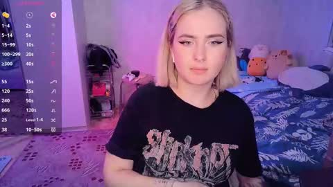 Effie online show from February 2025 08:33:02 PM