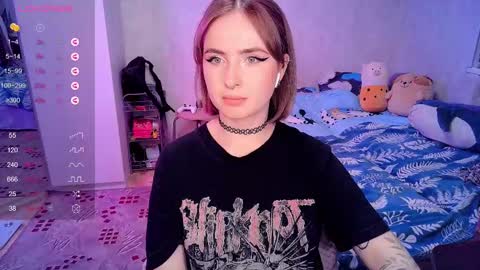 Effie online show from February 2025 02:23:02 PM