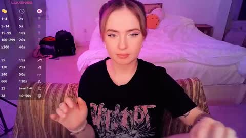 Effie online show from February 2025 07:41:01 PM