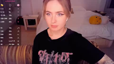 Effie online show from March 2025 12:37:02 PM