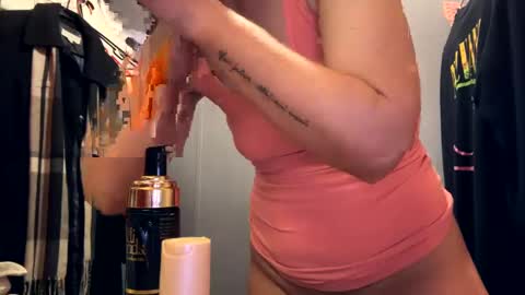 Snapshot of shyg1r1 chatting on December 2024 01:55:02 PM Sasha online show from December 2024 01:55:02 PM