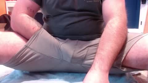 shyguy0212 online show from February 2026 06:33:02 PM