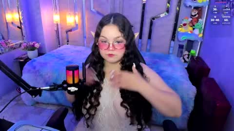 Shyly online show from April 2026 05:43:02 AM