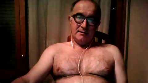 Snapshot of shymmy10 chatting on April 2026 03:28:01 AM shymmy10 online show from April 2026 03:28:01 AM