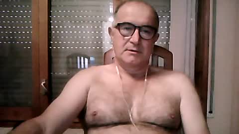 Snapshot of shymmy10 chatting on June 2026 04:03:01 AM shymmy10 online show from June 2026 04:03:01 AM