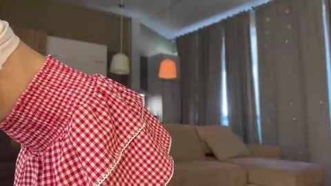 Aurora online show from October 2025 06:37:02 AM