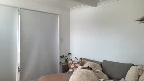 Sasha online show from September 2025 03:43:01 AM