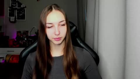 Snapshot of sia0610 chatting on January 2026 02:49:01 AM SIA online show from January 2026 02:49:01 AM