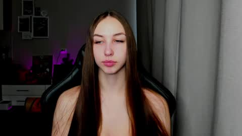 Snapshot of sia0610 chatting on April 2026 01:47:01 AM SIA online show from April 2026 01:47:01 AM