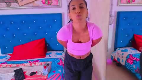 Snapshot of siacavali chatting on June 2026 11:33:01 AM Sia online show from June 2026 11:33:01 AM