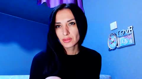 Siaconna online show from November 2025 07:18:02 AM