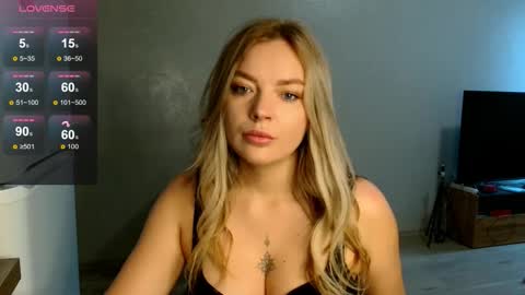 Snapshot of siberian_girl_ chatting on October 2025 02:57:02 AM Eva online show from October 2025 02:57:02 AM