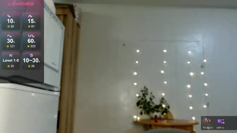 Snapshot of siberian_girl_ chatting on November 2025 04:23:02 AM Eva online show from November 2025 04:23:02 AM