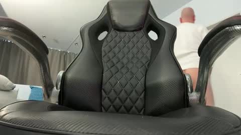 sic5858 online show from February 2026 01:07:01 PM