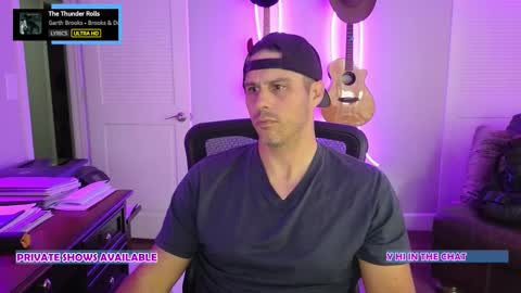 Snapshot of sidesnack chatting on October 2025 03:44:01 PM SideSnack online show from October 2025 03:44:01 PM