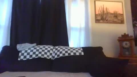 Mrs. St. Patrickk online show from December 2025 04:02:01 PM