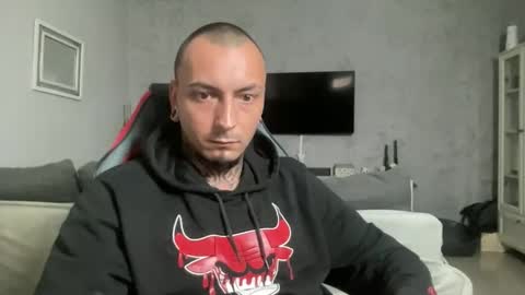 sidvicious23cm online show from March 2026 05:27:02 PM