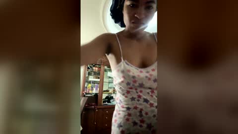 sienna_glow online show from February 2026 01:29:02 PM