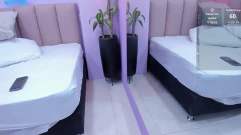 sienna_mg12 online show from December 2025 12:21:02 PM