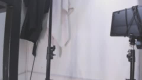 Keira online show from October 2025 11:08:02 AM