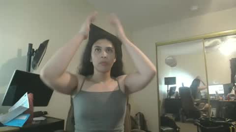 Nicole Zelaya Ferrati  Niky Ferrati online show from November 2025 09:35:01 AM