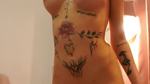 Snapshot of siennasyn chatting on March 2026 08:14:01 PM siennasyn online show from March 2026 08:14:01 PM