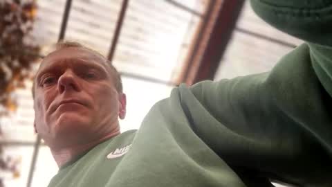 R online show from November 2025 09:32:01 AM