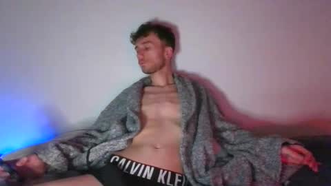 siiimon777 online show from March 2026 08:19:01 AM