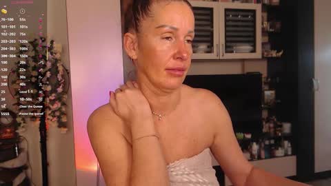 silenaa_sloussen online show from September 2025 04:34:02 AM