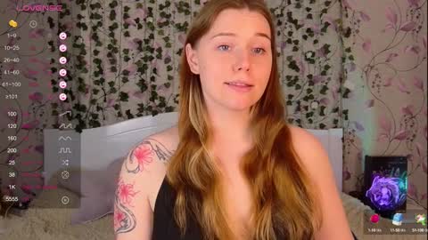 Snapshot of silent_princesses chatting on December 2024 03:00:02 PM Chloe online show from December 2024 03:00:02 PM