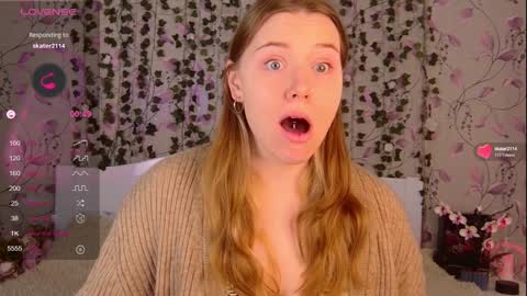 Snapshot of silent_princesses chatting on January 2025 08:32:02 AM Chloe online show from January 2025 08:32:02 AM