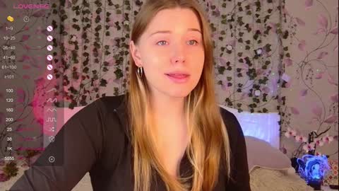 Snapshot of silent_princesses chatting on January 2025 07:25:01 AM Chloe online show from January 2025 07:25:01 AM