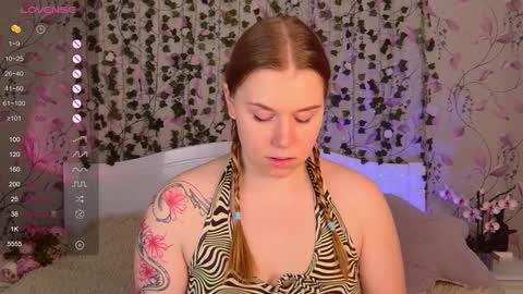 Snapshot of silent_princesses chatting on January 2025 01:47:01 PM Chloe online show from January 2025 01:47:01 PM