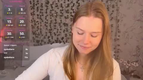 Snapshot of silent_princesses chatting on September 2025 05:11:02 AM Chloe online show from September 2025 05:11:02 AM