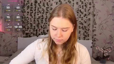 Snapshot of silent_princesses chatting on October 2025 05:15:02 AM Chloe online show from October 2025 05:15:02 AM