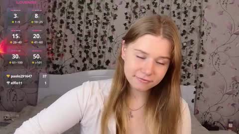 Snapshot of silent_princesses chatting on October 2025 05:08:02 AM Chloe online show from October 2025 05:08:02 AM