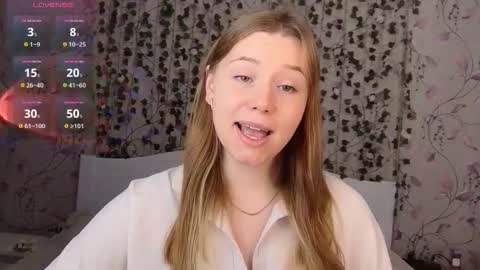 Snapshot of silent_princesses chatting on October 2025 05:18:02 AM Chloe online show from October 2025 05:18:02 AM