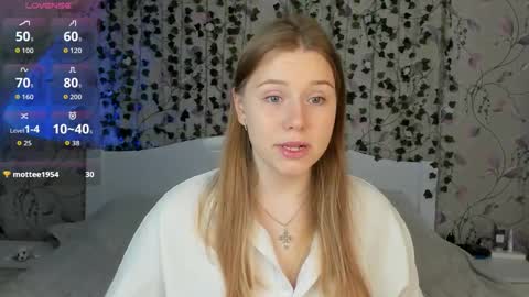 Snapshot of silent_princesses chatting on November 2025 05:30:02 AM Chloe online show from November 2025 05:30:02 AM